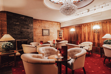 Bellevue Rheinhotel: Bar/salotto