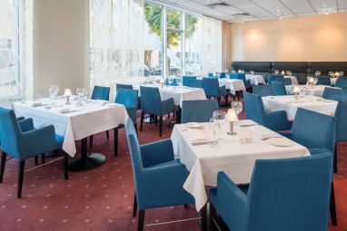 DORMERO Hotel Dessau: Ресторан