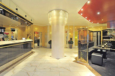 BEST WESTERN Plus Hotel Regence: Lobby