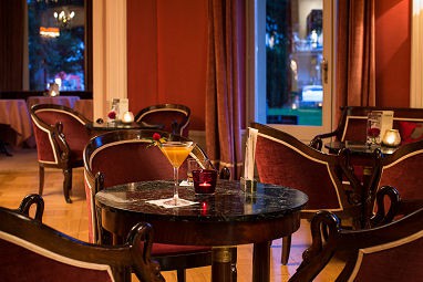 Grand Hotel Beau Rivage Interlaken: Bar/Salón