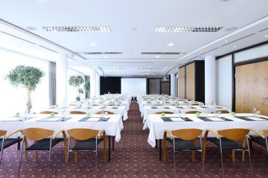Seminaris Hotel Leipzig: конференц-зал