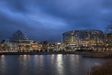 Maritim Hotel Frankfurt: Vista externa