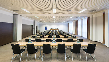 NH Frankfurt Airport West: Sala de conferências