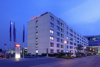 Mercure Hotel Frankfurt Eschborn Ost: Вид снаружи