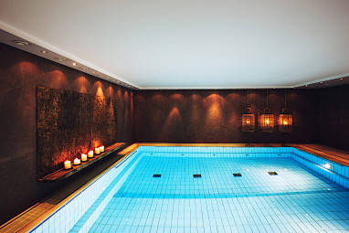 Hotel Der Lippische Hof: 泳池