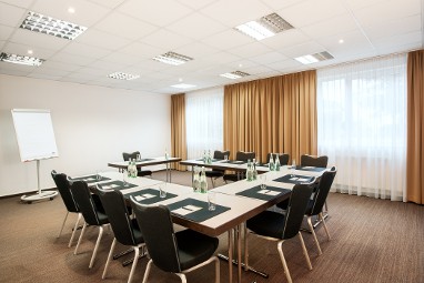 NH München Messe: Meeting Room