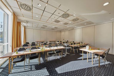 GHOTEL hotel & living Göttingen: конференц-зал