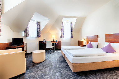 ACHAT Hotel Wiesbaden City: Zimmer