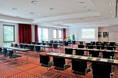 First Inn Zwickau: Sala de conferencia