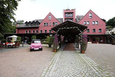 The Lakeside Burghotel zu Strausberg: Vista exterior