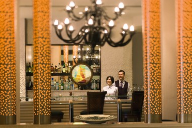 Mövenpick Hotel Izmir: Bar/hol hotelowy