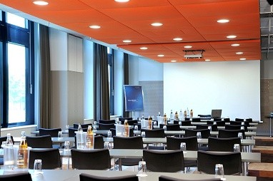 Novotel München Airport: конференц-зал