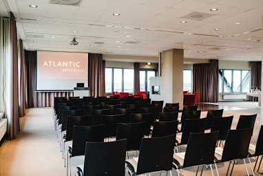 ATLANTIC Hotel Airport: Sala de reuniões