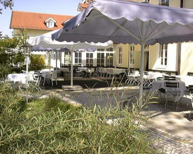 Hotel Limmerhof: Exterior View