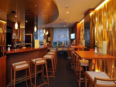 BEST WESTERN PLUS Delta Park Hotel: Bar/Salon
