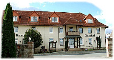 Hotel & Restaurant Zur Kaiserpfalz: Vista externa