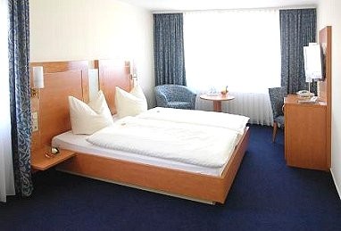 Hotel zur Krone Löhnberg: Room