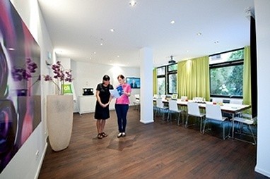 Ibis styles Frankfurt City: Sala de reuniões