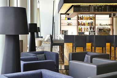 Steigenberger Hotel Bremen: Bar/salotto