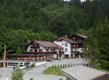 Hotel Gundl Alm: Вид снаружи