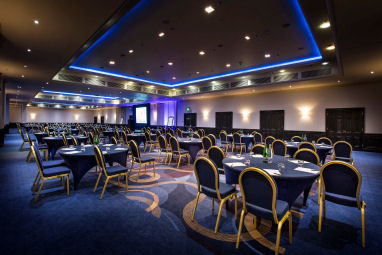 Guoman Tower Hotel: Sala de conferências