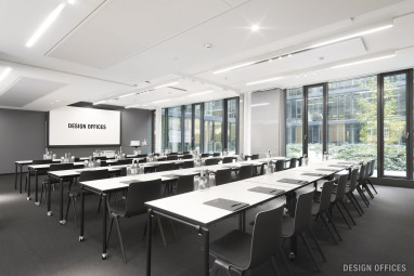 Design Offices Stuttgart Mitte: конференц-зал