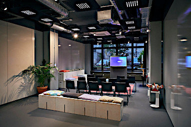 Design Offices Frankfurt Wiesenhüttenplatz: Sala de conferências