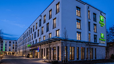 Holiday Inn Express Munich City East: Vista esterna