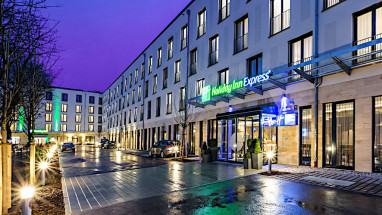 Holiday Inn Express Munich City East: Vista externa