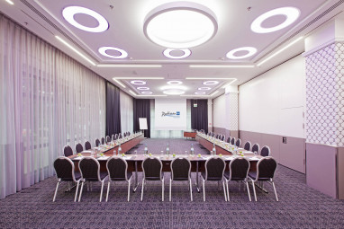 Radisson Blu Conference Hotel, Düsseldorf: Sala de reuniões