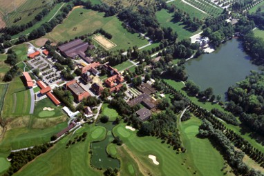 Schlosshotel Monrepos: 外景视图