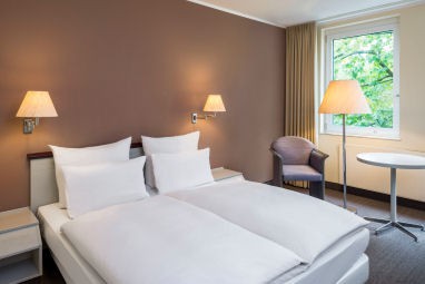 DORMERO Hotel Dessau: Room