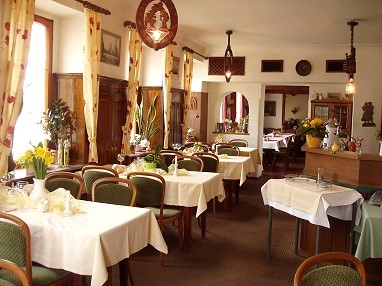 Flair Hotel Grüner Baum: Restaurante
