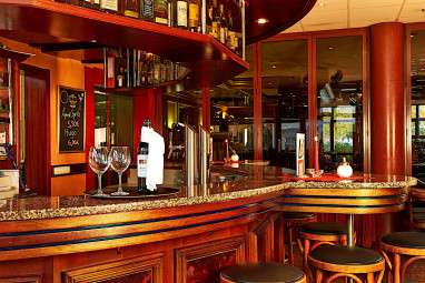 H+ Hotel Hannover: Bar/Lounge