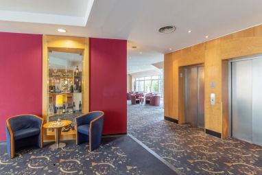 Ramada by Wyndham Hotel Hannover: Lobby