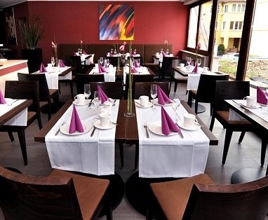 Hotel Schweizer Hof: レストラン