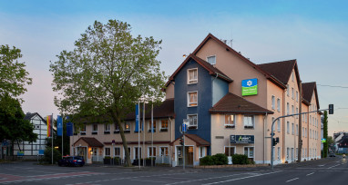 Sure Hotel by Best Western Hilden-Düsseldorf: Vista externa
