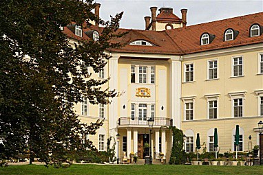 Hotel Schloss Lübbenau: Vista esterna