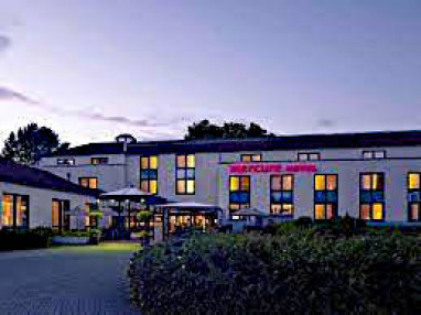 Mercure Tagungs- & Landhotel Krefeld: Vista exterior