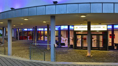 The Monarch Hotel & Convention Center: Außenansicht