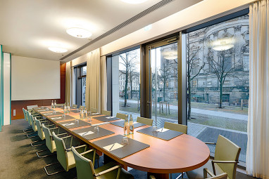 Radisson Collection Hotel Berlin (geschlossen bis 01.09.2024  ): 회의실