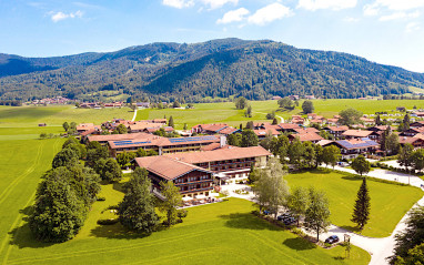 Das Wiesgauer-Alpenhotel Inzell: Außenansicht