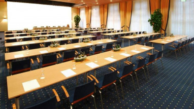 elaya hotel wolfenbuettel: Sala de conferências
