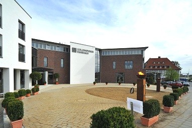 Zollenspieker Fährhaus: Vista esterna