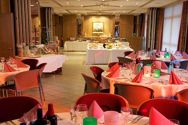 Hotel zum Löwen GmbH: Ресторан