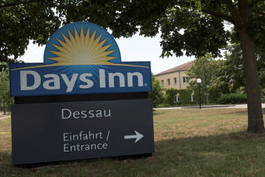 Days Inn by Wyndham Dessau: Vue extérieure