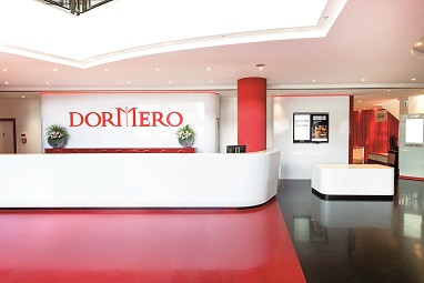 DORMERO Hotel Stuttgart: Lobi