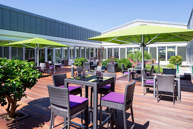 Sheraton Düsseldorf Airport Hotel: Ресторан