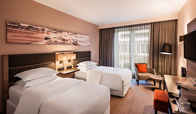 Sheraton Düsseldorf Airport Hotel: Room