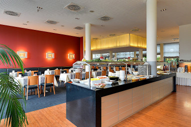 NOVINA HOTEL Herzogenaurach Herzo-Base: 레스토랑